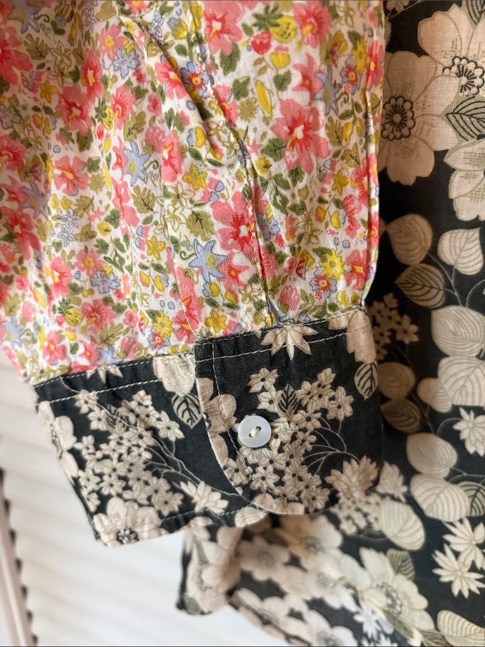 Natural Life Boho Relaxed Fit Floral Patchwork Ling Sleeve Buttondown Top Size M - Picture 6 of 9